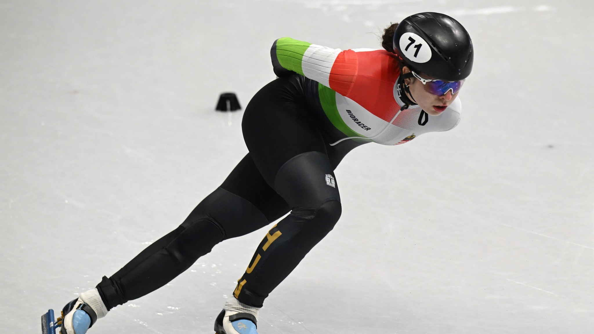 Négyből egy magyar továbbjutó rövidpályás gyorskorcsolyában